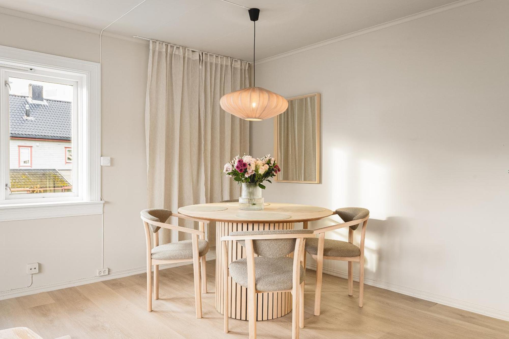 Historical Villa & Green Sanctuary In City Center Tromso Bagian luar foto